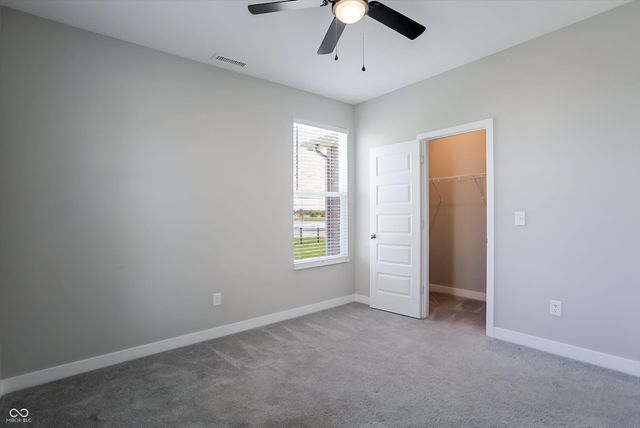 2391 S Stonehill Way, New Palestine, IN 46163