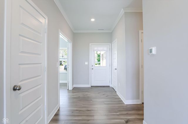 2391 S Stonehill Way, New Palestine, IN 46163