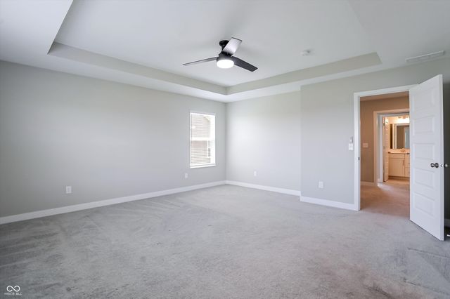 2391 S Stonehill Way, New Palestine, IN 46163