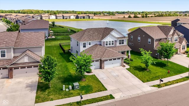 2391 S Stonehill Way, New Palestine, IN 46163