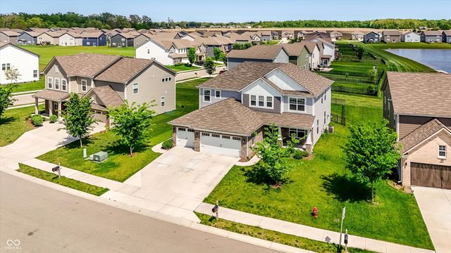 2391 S Stonehill Way, New Palestine, IN 46163