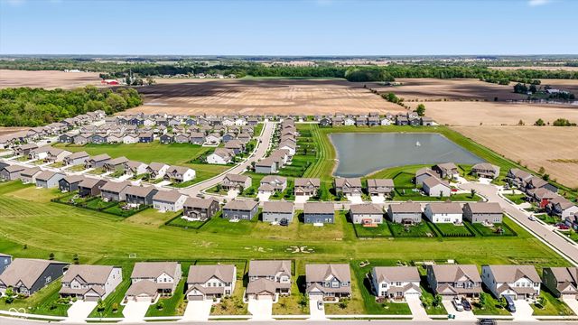 2391 S Stonehill Way, New Palestine, IN 46163