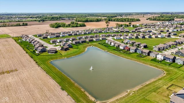 2391 S Stonehill Way, New Palestine, IN 46163