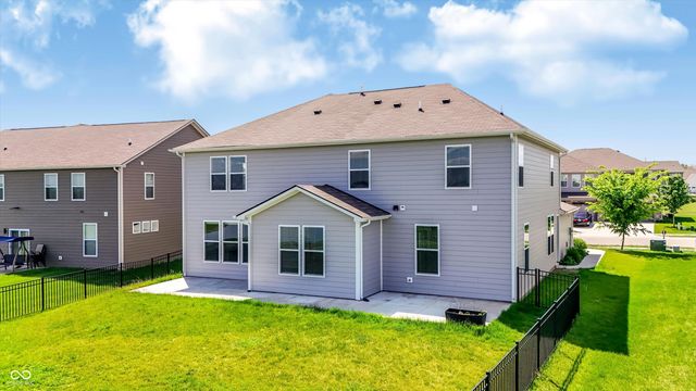 2391 S Stonehill Way, New Palestine, IN 46163