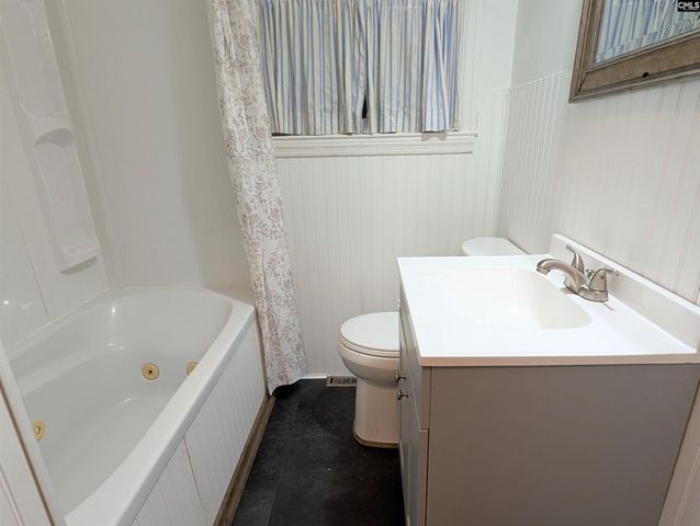 1009 Kirkwood Circle, Camden, SC 29020