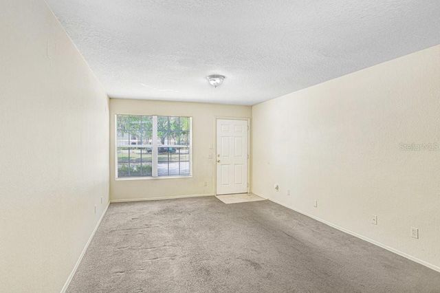 5924 BRICKLEBERRY LANE 102, Zephyrhills, FL 33541