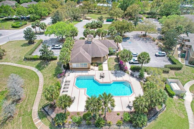 5924 BRICKLEBERRY LANE 102, Zephyrhills, FL 33541