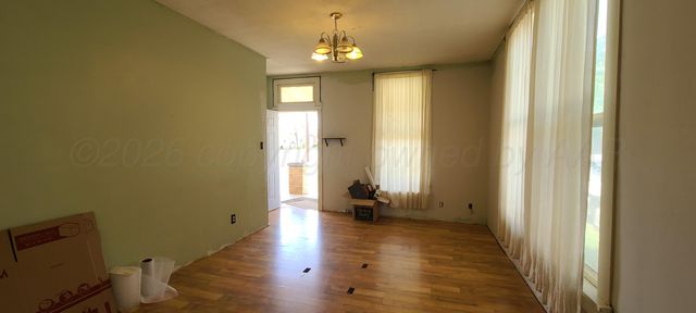 802 N West Street, Pampa, TX 79065