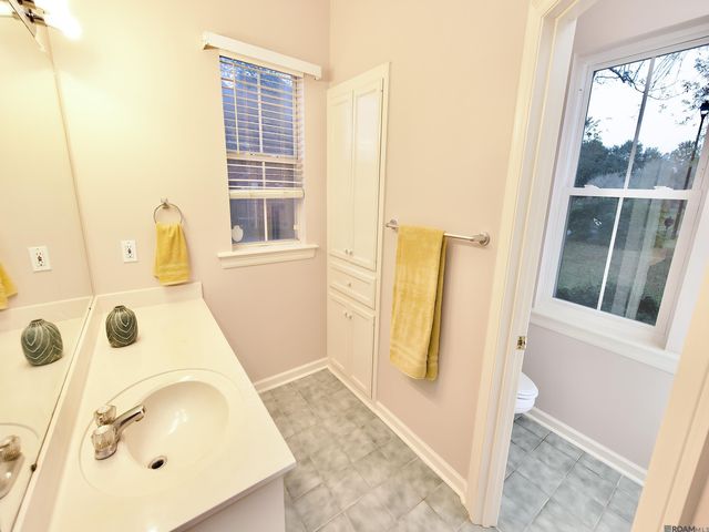 15509 Therese Ct, Prairieville, LA 70769