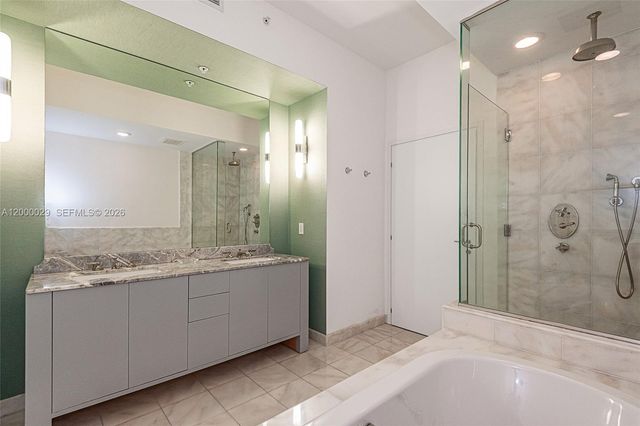 50 S Pointe Dr 1804, Miami Beach, FL 33139