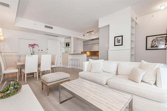 50 S Pointe Dr 1804, Miami Beach, FL 33139