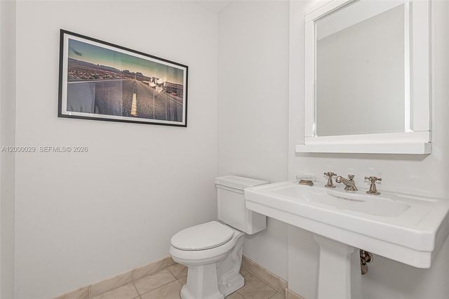 50 S Pointe Dr 1804, Miami Beach, FL 33139