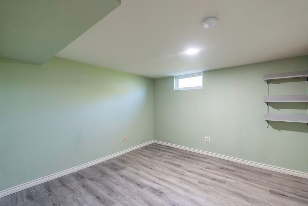 Image 22 of property listing at 2123 N McAree Road, Waukegan, IL 60087