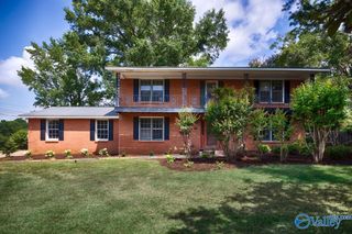 8021 Navios Drive SE, Huntsville, AL 35802
