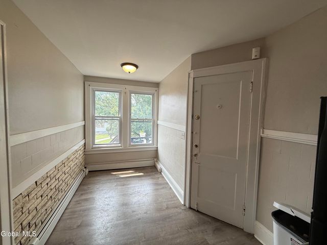 34-36 Sparkill Avenue, Albany, NY 12209