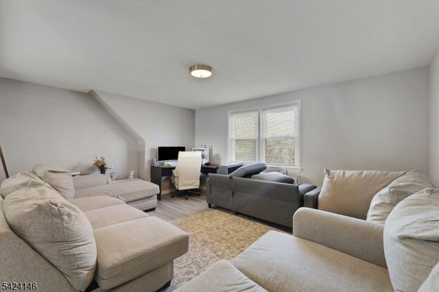 264 Lincoln Pl, Garfield City, NJ 07026