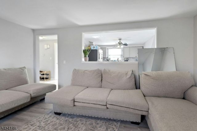 264 Lincoln Pl, Garfield City, NJ 07026