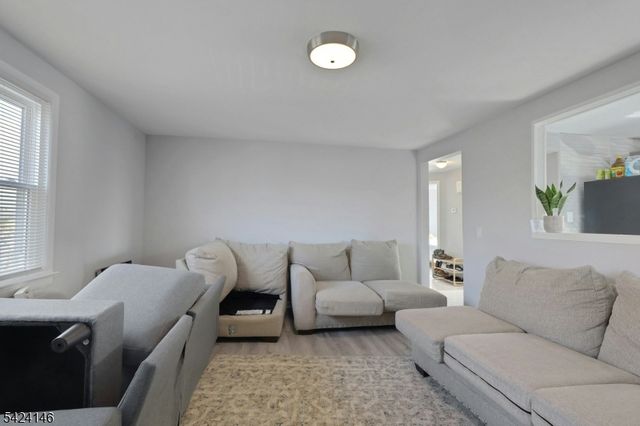 264 Lincoln Pl, Garfield City, NJ 07026