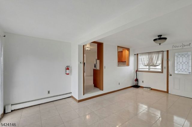 264 Lincoln Pl, Garfield City, NJ 07026