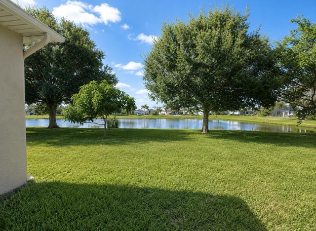 2811 Serenity Circle S, Fort Pierce, FL 34981