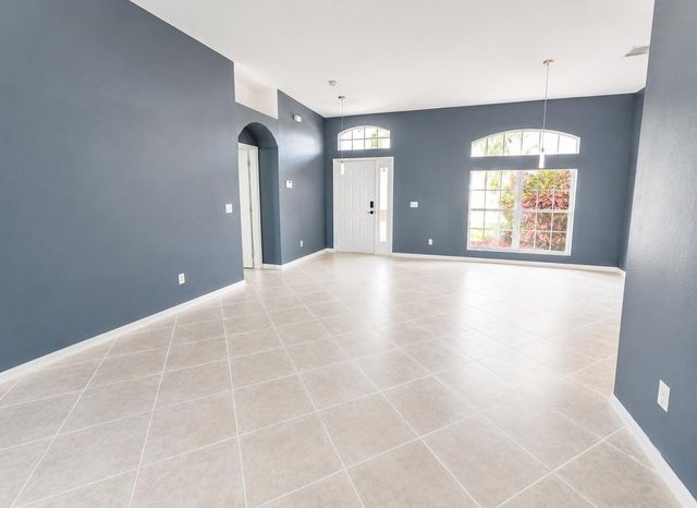 2811 Serenity Circle S, Fort Pierce, FL 34981
