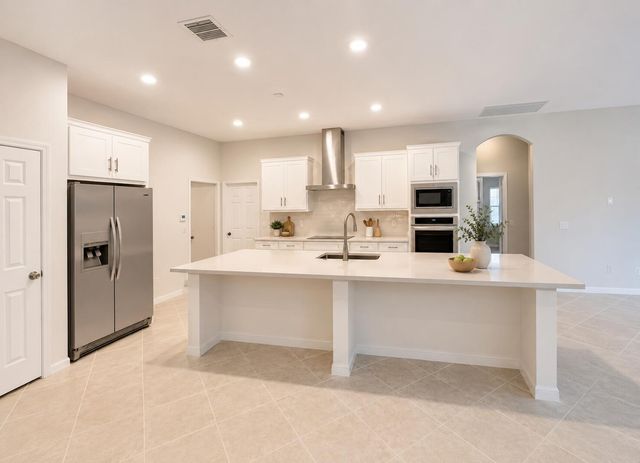 2811 Serenity Circle S, Fort Pierce, FL 34981