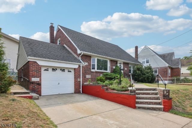 340 Westervelt Pl, Lodi Boro, NJ 07644
