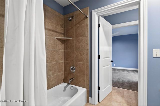 4911 Spring Farm Rd, Prospect, KY 40059