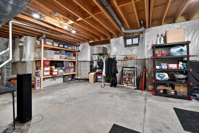 4911 Spring Farm Rd, Prospect, KY 40059