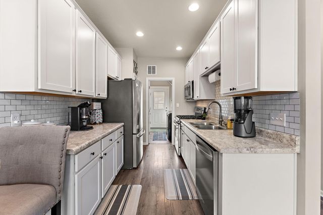 971 E 117th Place, Crown Point, IN 46307