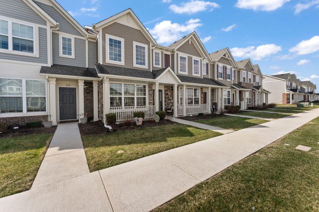 971 E 117th Place, Crown Point, IN 46307