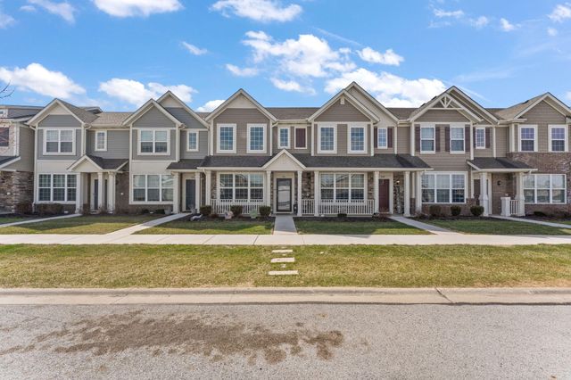 971 E 117th Place, Crown Point, IN 46307