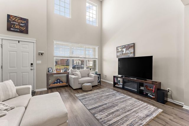 971 E 117th Place, Crown Point, IN 46307