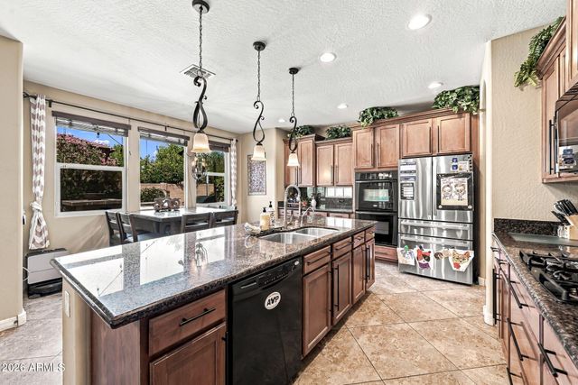 2754 E PARKVIEW Drive, Gilbert, AZ 85295