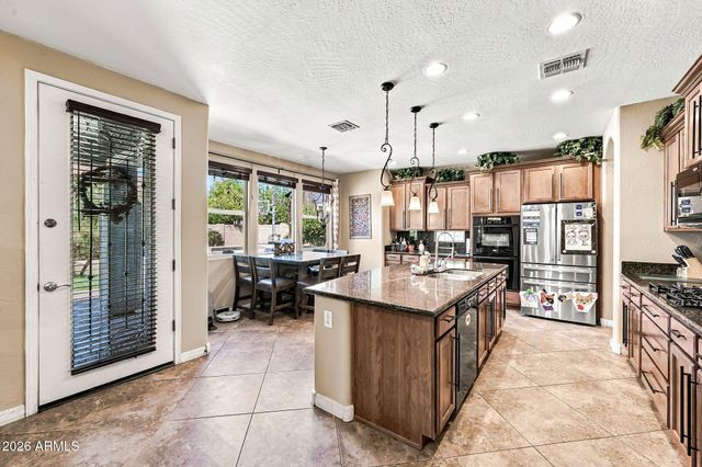 2754 E PARKVIEW Drive, Gilbert, AZ 85295