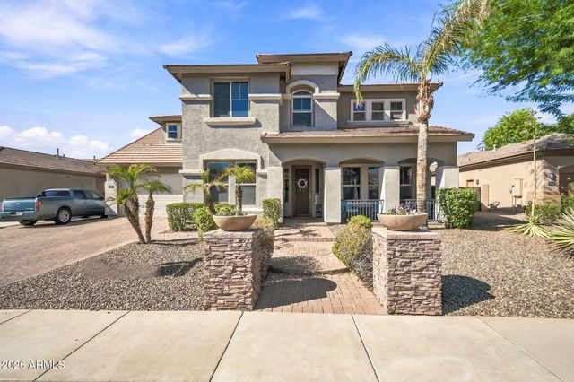 2754 E PARKVIEW Drive, Gilbert, AZ 85295