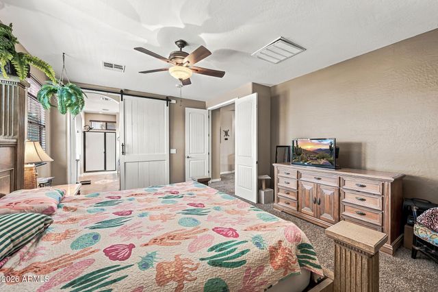 2754 E PARKVIEW Drive, Gilbert, AZ 85295