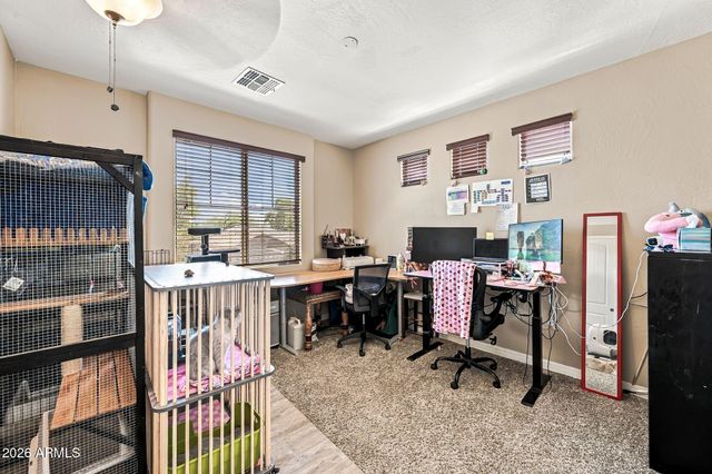 2754 E PARKVIEW Drive, Gilbert, AZ 85295