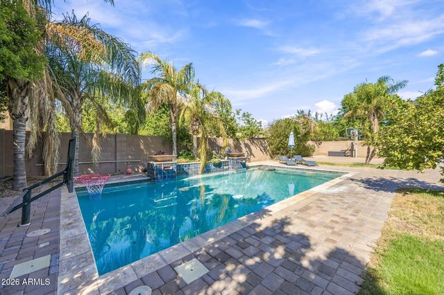 2754 E PARKVIEW Drive, Gilbert, AZ 85295
