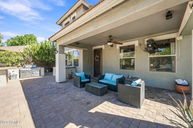 2754 E PARKVIEW Drive, Gilbert, AZ 85295