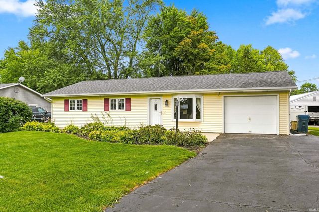 1523 Melbourne Drive, New Haven, IN 46774