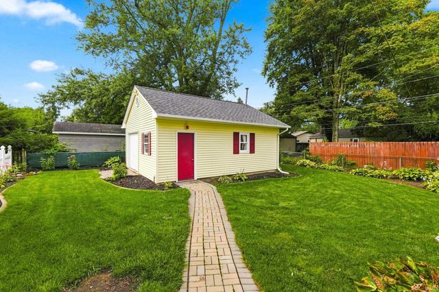 1523 Melbourne Drive, New Haven, IN 46774