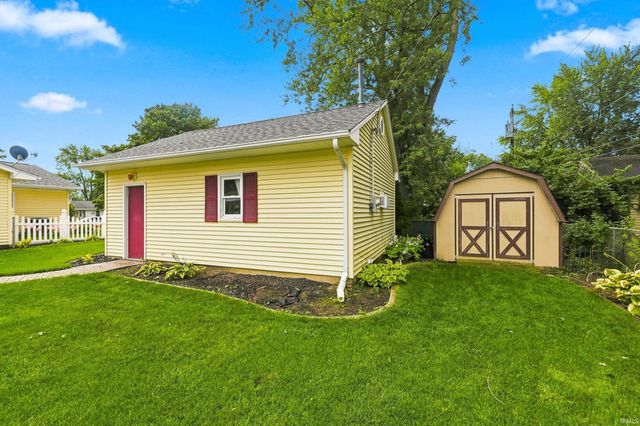 1523 Melbourne Drive, New Haven, IN 46774