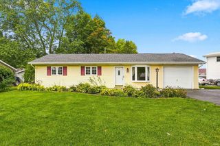 1523 Melbourne Drive, New Haven, IN 46774