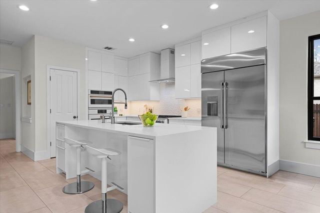 6729 Hansa LOOP, Austin, TX 78739