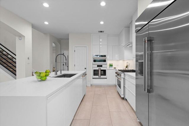 6729 Hansa LOOP, Austin, TX 78739