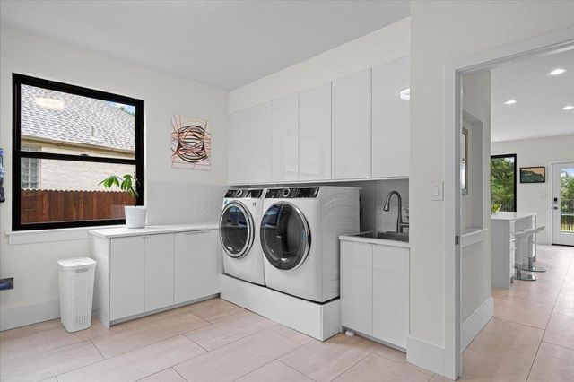 6729 Hansa LOOP, Austin, TX 78739