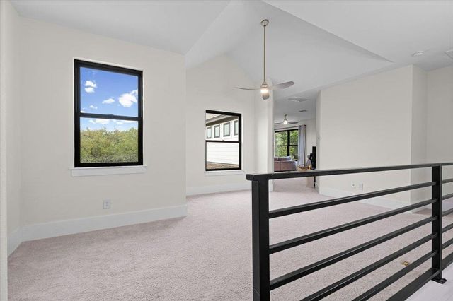 6729 Hansa LOOP, Austin, TX 78739