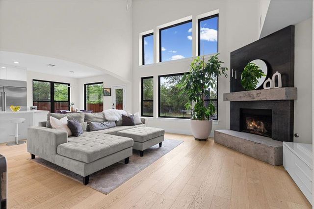 6729 Hansa LOOP, Austin, TX 78739