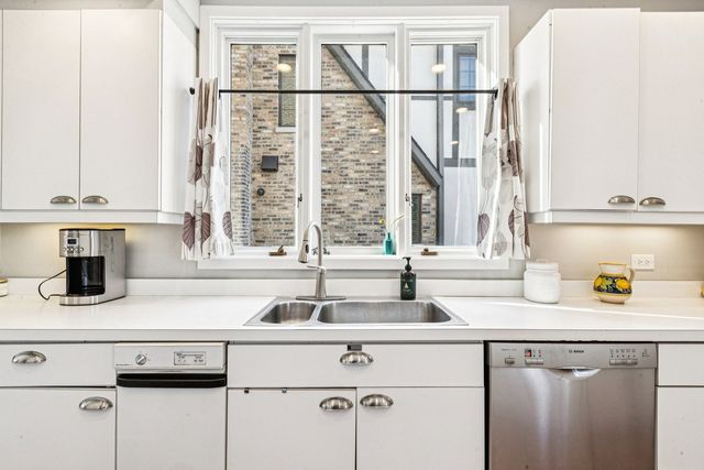 1115 Colfax Street, Evanston, IL 60201